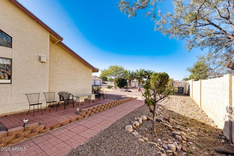 072083-3623 East Navaho Street