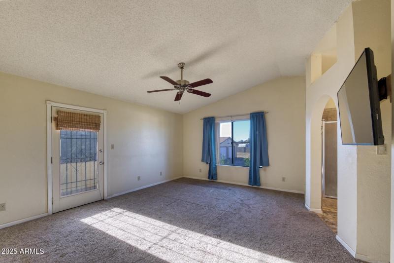 082213-3623 East Navaho Street