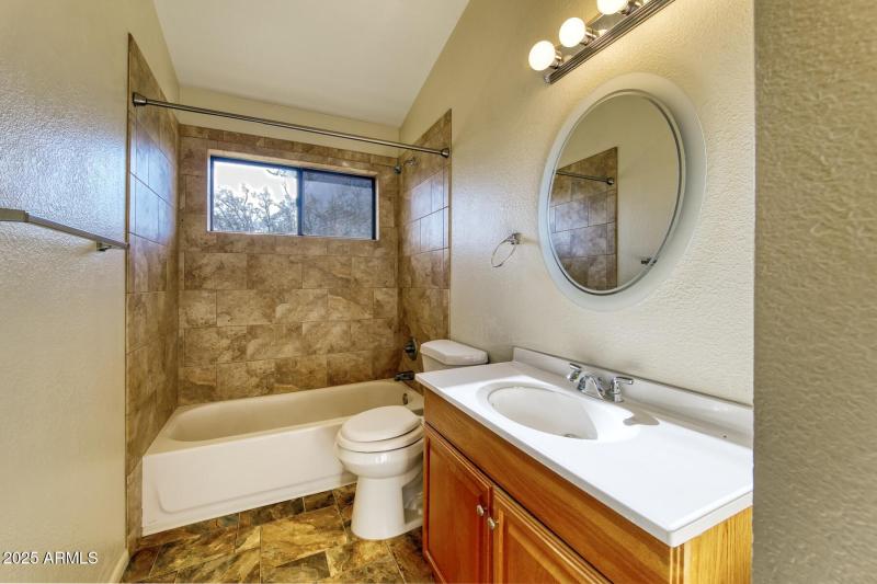 082313-3623 East Navaho Street