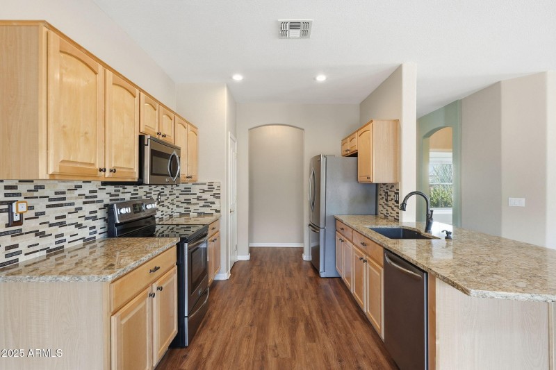 14-web-or-mls-014_ListerPros