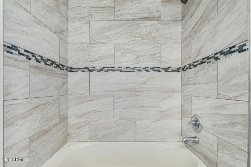 Jack and Jill Shoer/Tub