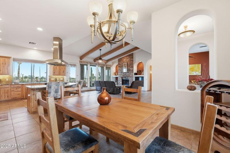 dining area in greatroom