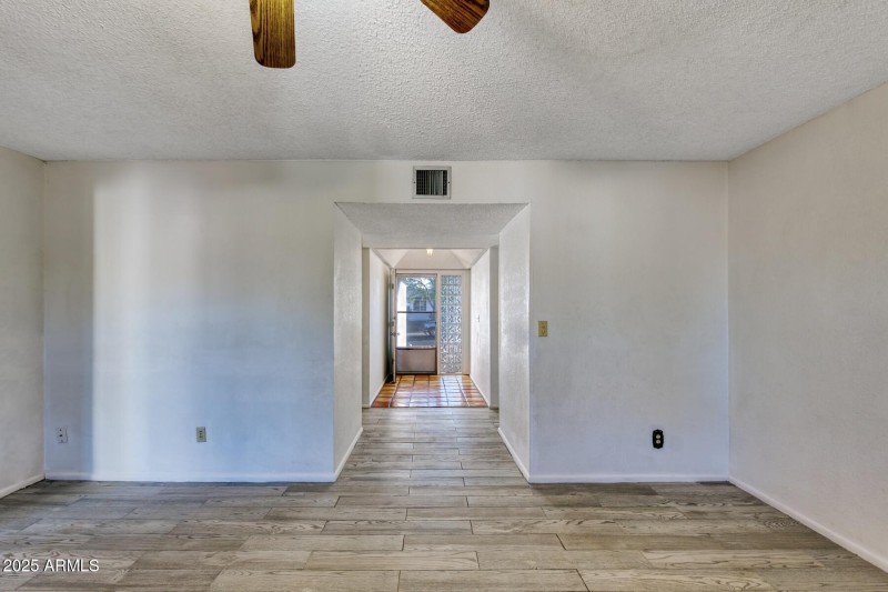 082133-1801 Periwinkle Drive