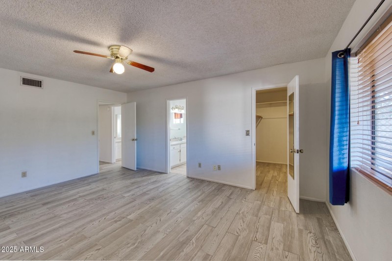 082198-1801 Periwinkle Drive