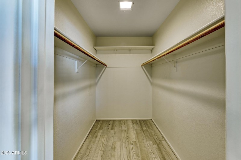 082233-1801 Periwinkle Drive