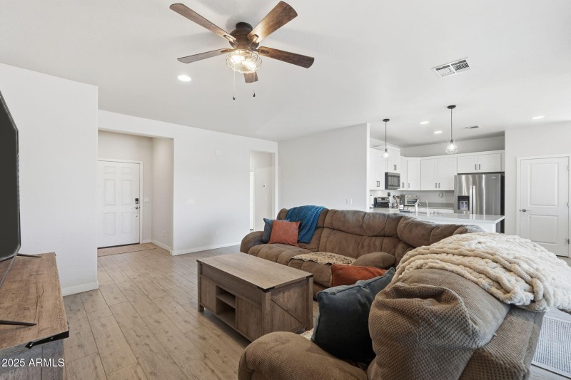 18-web-or-mls-018_ListerPros