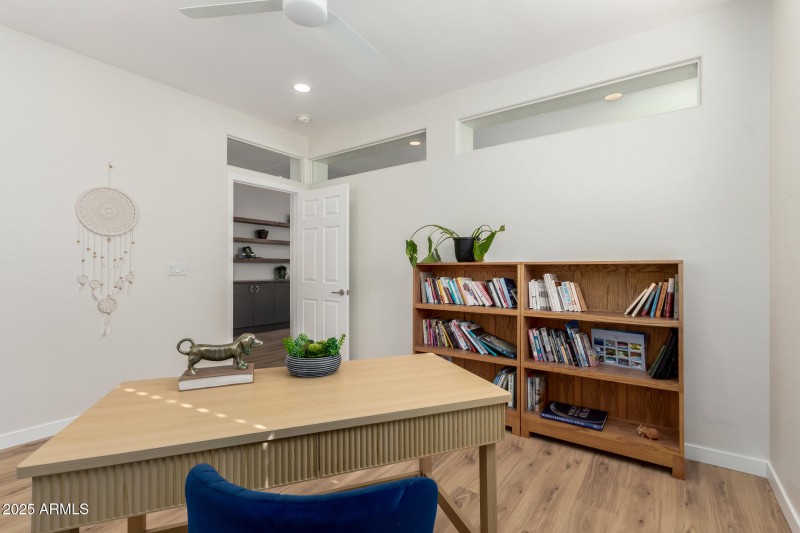 OFFICE/DEN/BEDROOM 4