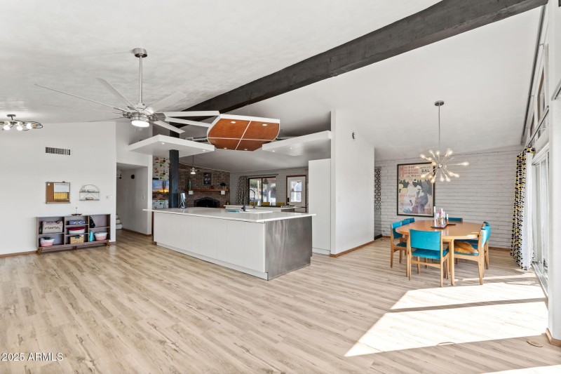 306 W Camino Vista, Phoenix 8502