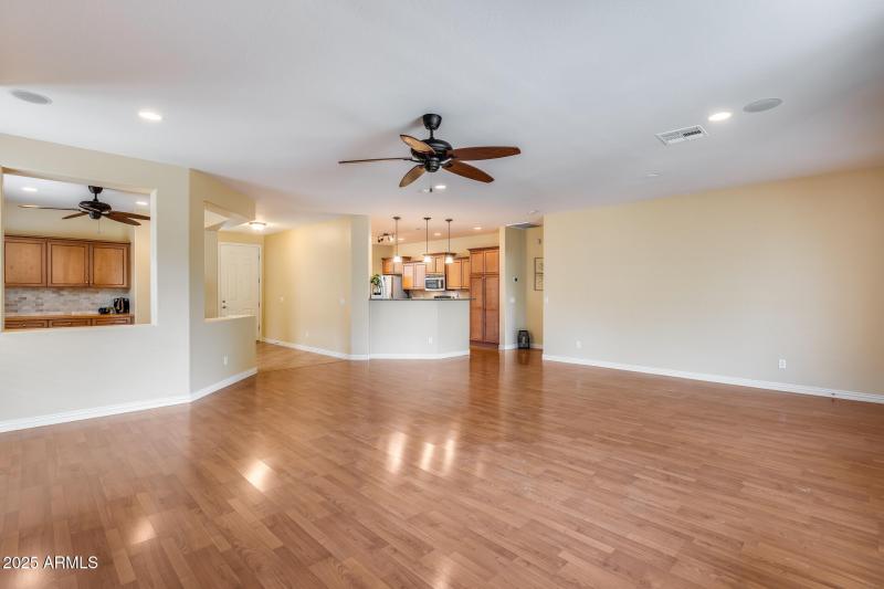 Large Family/Living Room