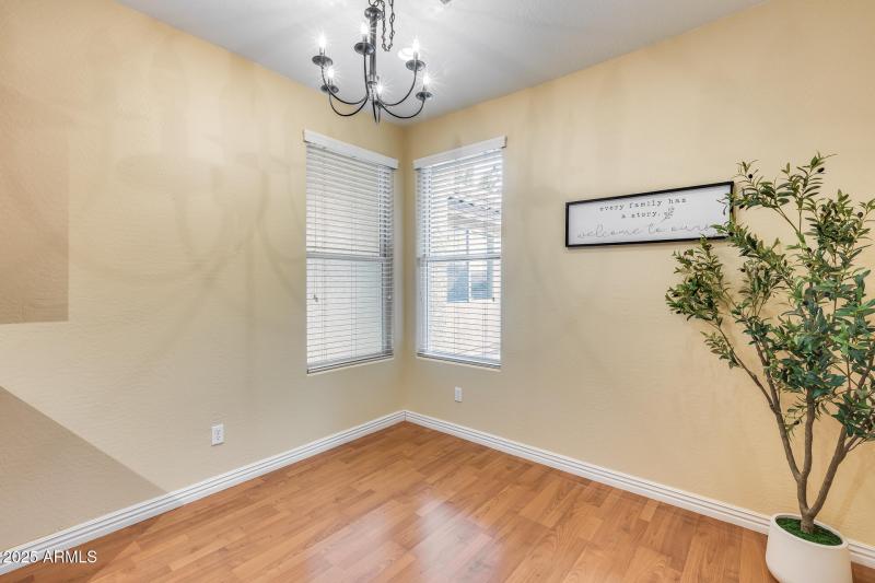 Eat in Kitchen/Dining Area