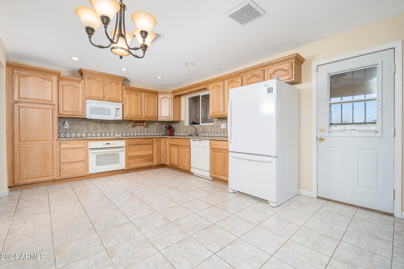 07_Kitchen_01 - Copy