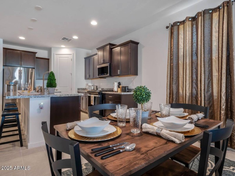 abdfe438-9344-4892-a574-7abd6bf56b29 - C