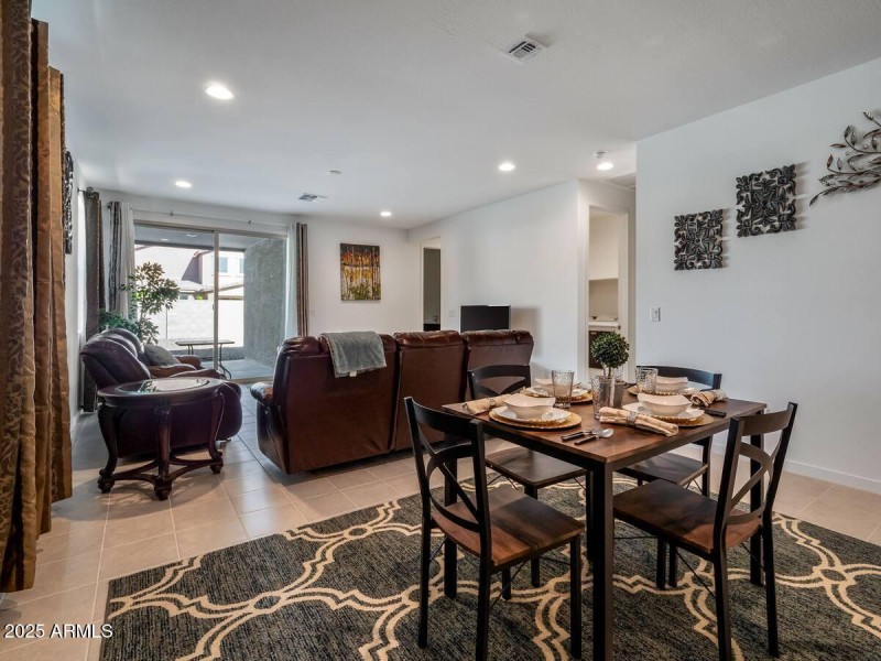 c3762427-4289-48f8-9f78-74d3c2712e0f