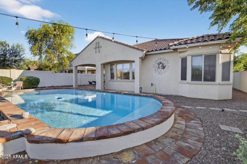 20251016171714507431000000-o