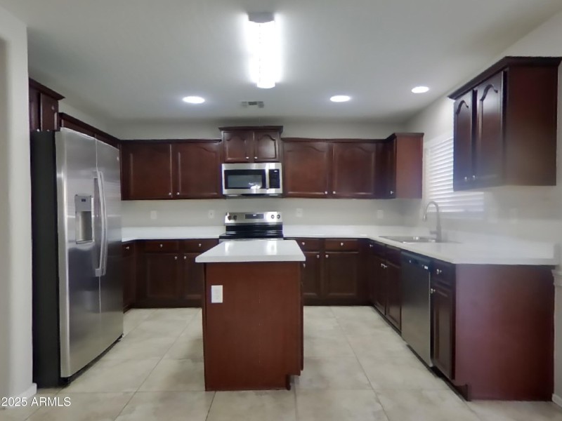 4_pc_jNxmTybEjt_5PvMQKDvMa_other_room_pe