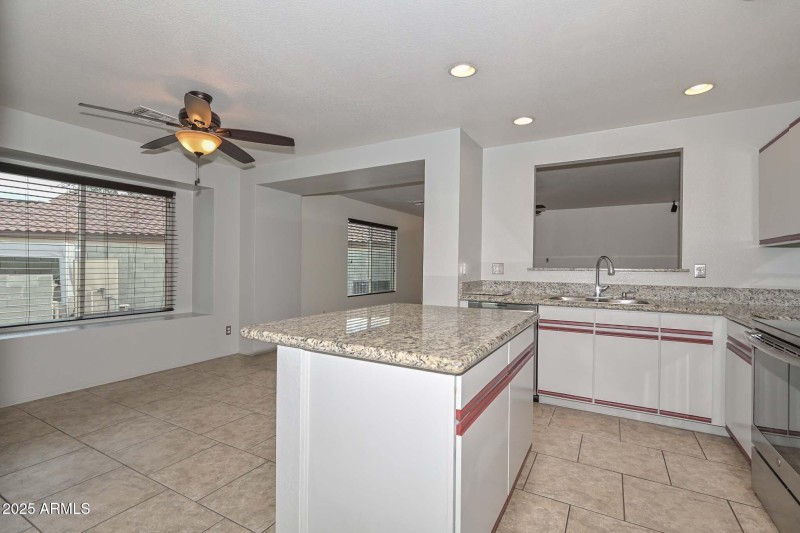 Kitchen-Breakfast Room