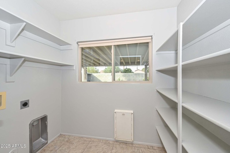 Laundry Room-Pantry