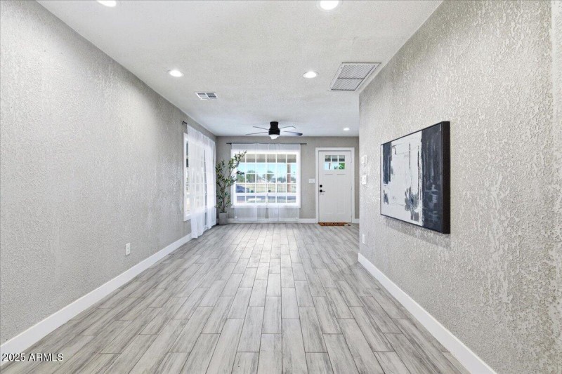 05-2612_N_31st_St_29