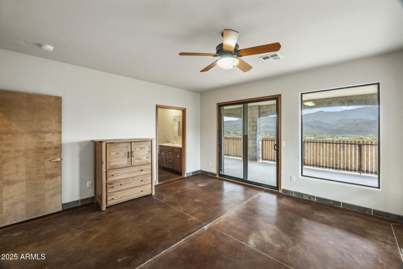 35-web-or-mls-D46A3411