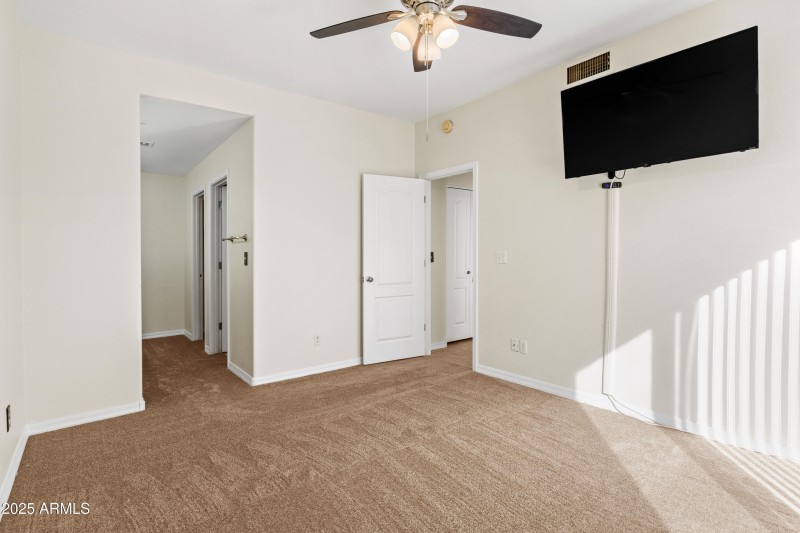 1406 W Emerald Ave 113-11