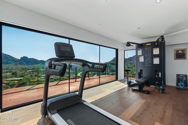 53-web-or-mls-7517 N Moonlight Ln--20