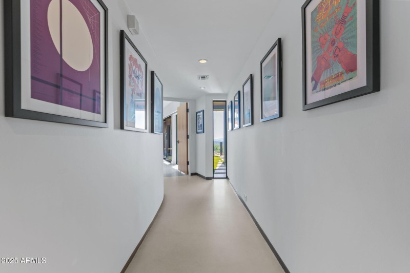 56-web-or-mls-7517 N Moonlight Ln--23