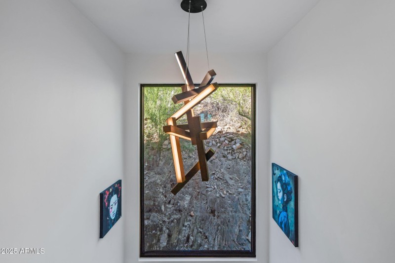 92-web-or-mls-7517 N Moonlight Ln--90