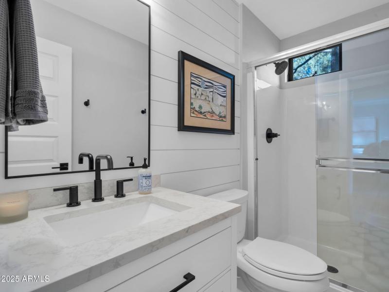 Bathroom - Main Level