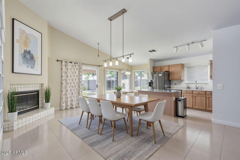 REimagineHome_1763063955202_1x