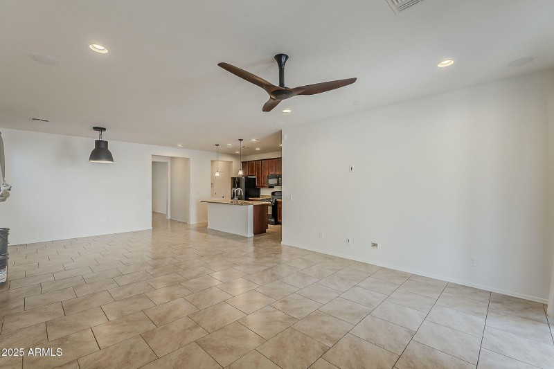 8-web-or-mls-Stacey-8