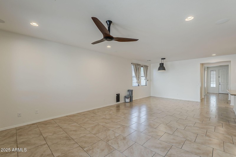 9-web-or-mls-Stacey-9