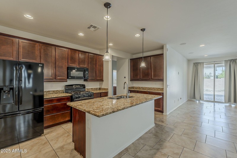 10-web-or-mls-Stacey-10