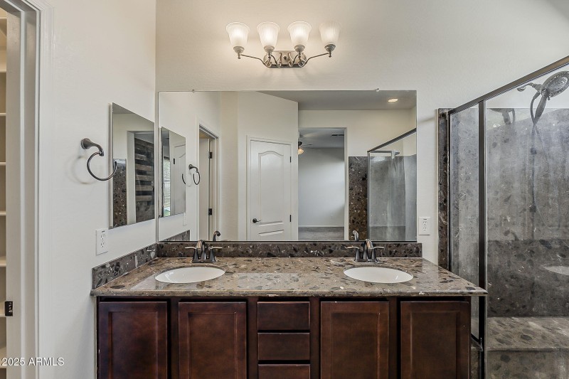 30-web-or-mls-Stacey-30