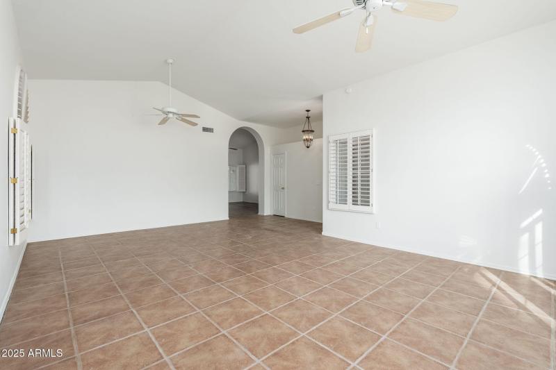4154 E Rockledge Rd - 07