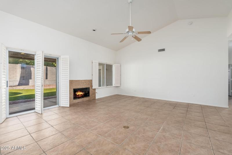 4154 E Rockledge Rd - 09