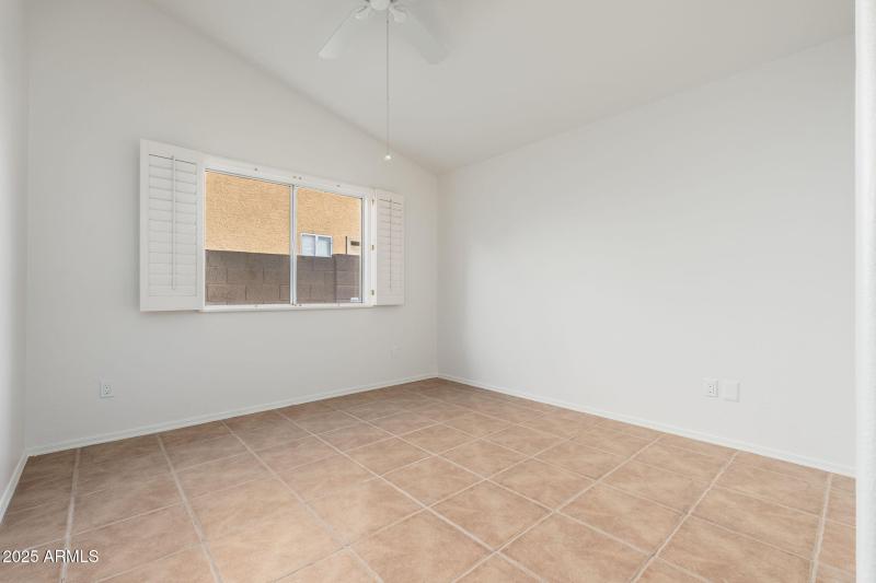 4154 E Rockledge Rd - 24