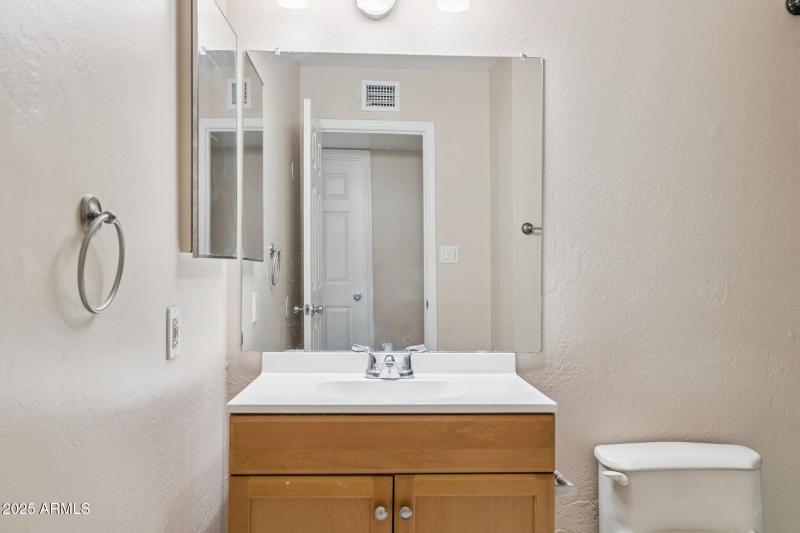 23-web-or-mls-4662-w-kings-ave