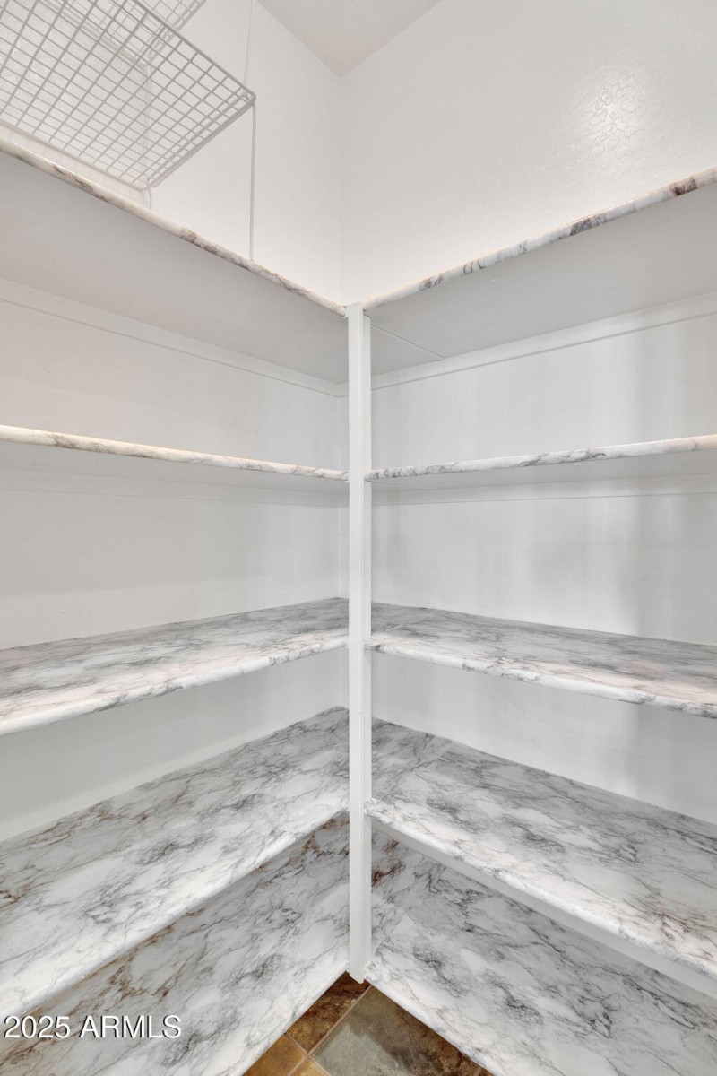 12-web-or-mls-3586 E Riopelle Ct-18