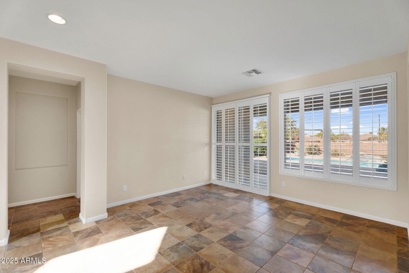 16-web-or-mls-3586 E Riopelle Ct-6