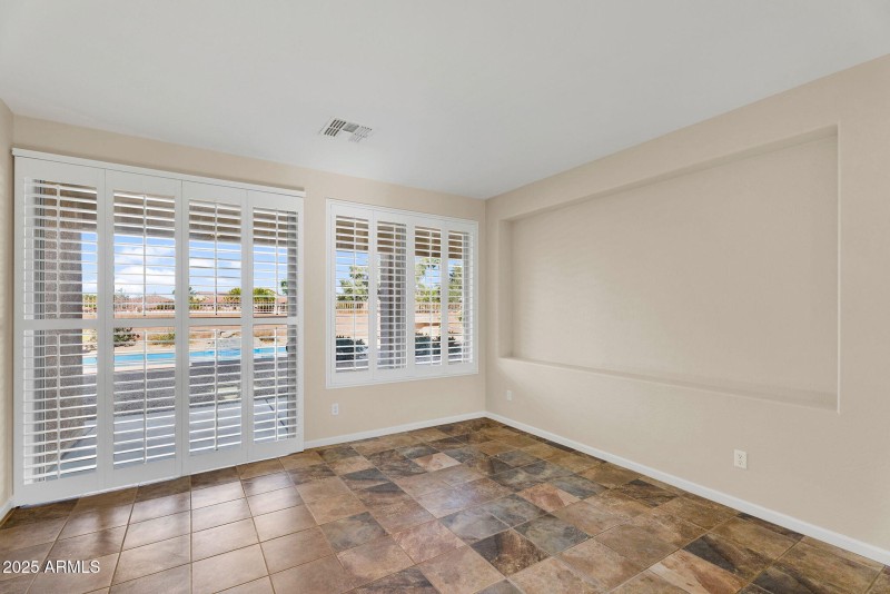 17-web-or-mls-3586 E Riopelle Ct-7