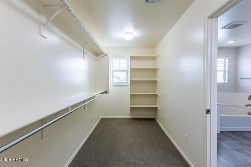 3312 E Russell St-27