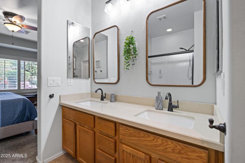 42113 W Miller Ln-24