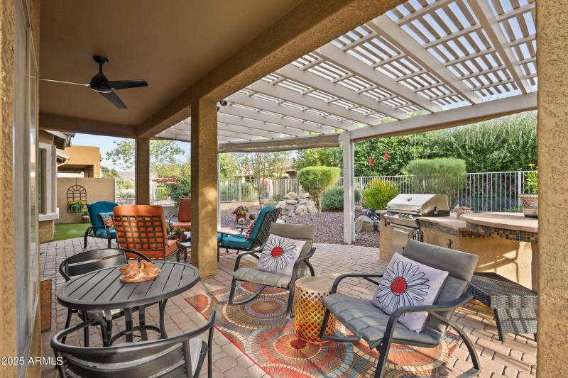 42113 W Miller Ln-32