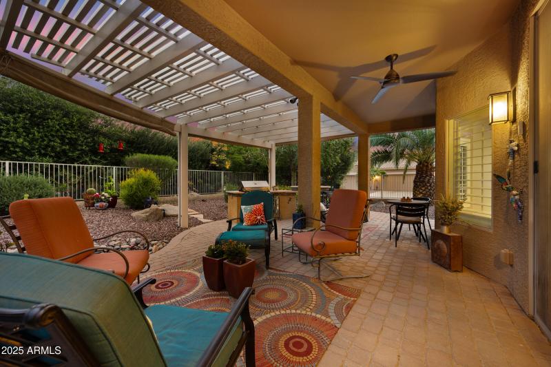 42113 W Miller Ln-42