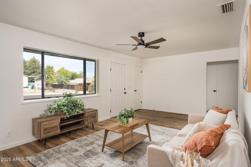 3-web-or-mls-415-w-fir-st