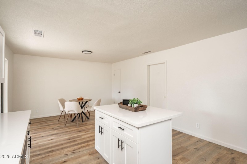 8-web-or-mls-415-w-fir-st