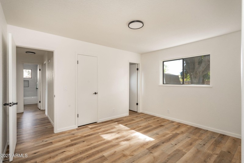 11-web-or-mls-415-w-fir-st