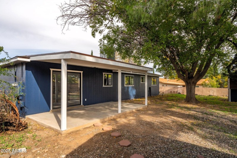 21a-web-or-mls-415-w-fir-st