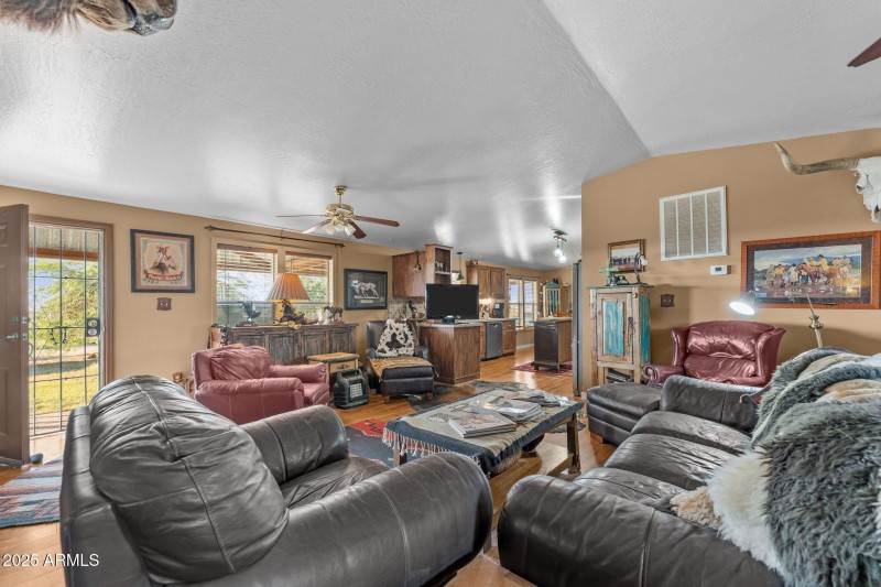 17-web-or-mls-DSC07988