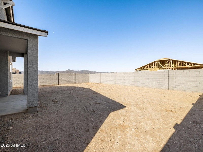 17628 W MARIPOSA Drive